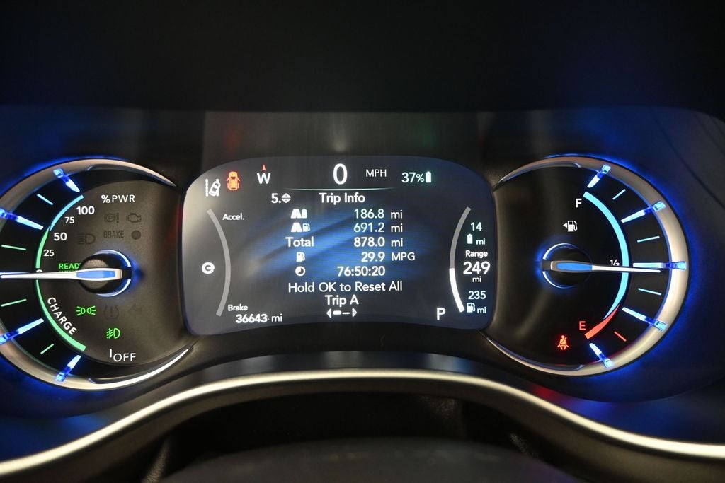 2024 Chrysler Pacifica Hybrid Select