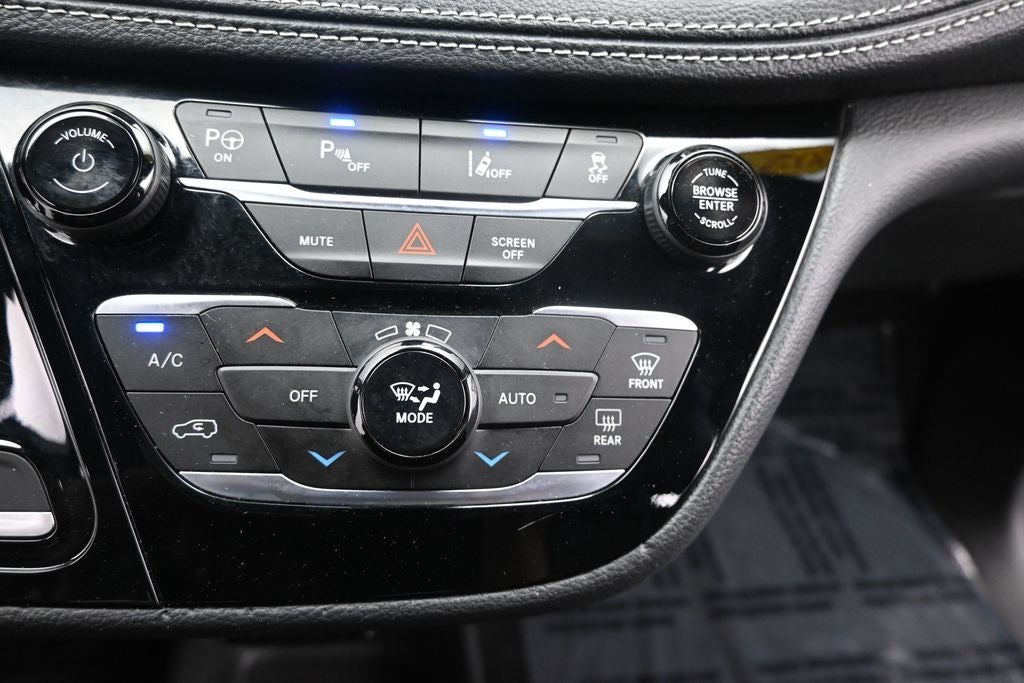 2024 Chrysler Pacifica Hybrid Select S Appearance