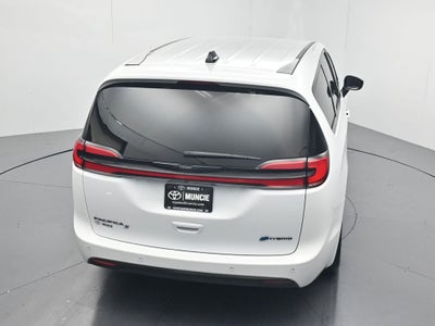 2024 Chrysler Pacifica Hybrid Select S Appearance