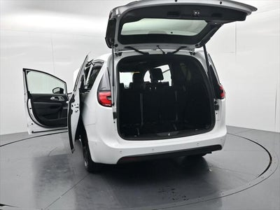 2024 Chrysler Pacifica Hybrid Select S Appearance