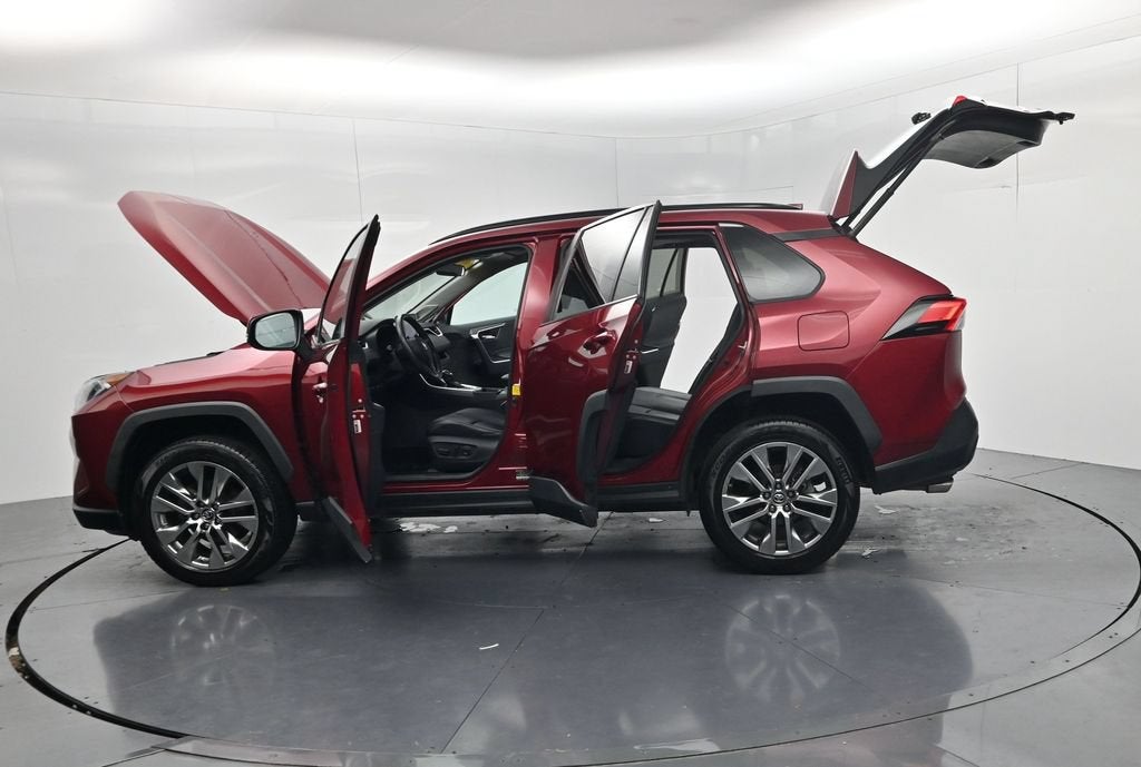 2019 Toyota RAV4 XLE Premium