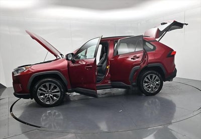 2019 Toyota RAV4 XLE Premium