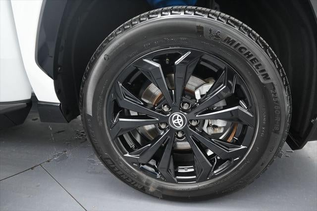 2024 Toyota RAV4 Hybrid XSE