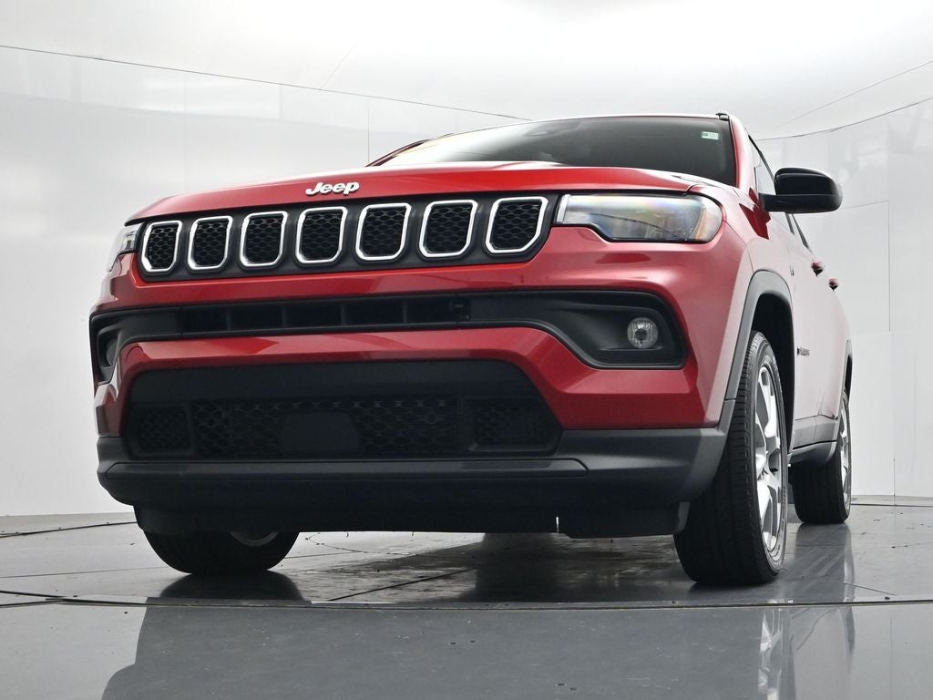 2023 Jeep Compass Latitude Lux