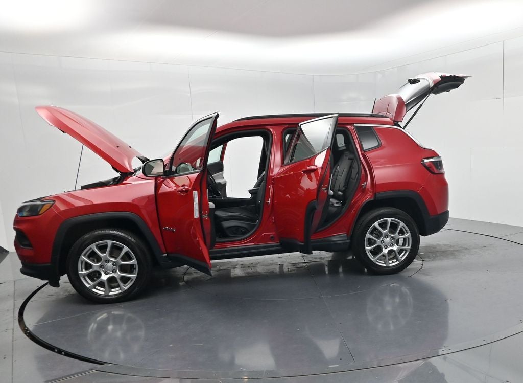 2023 Jeep Compass Latitude Lux
