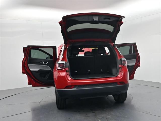 2023 Jeep Compass Latitude Lux