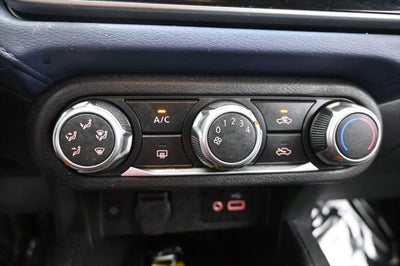 2023 Nissan Versa 1.6 SV