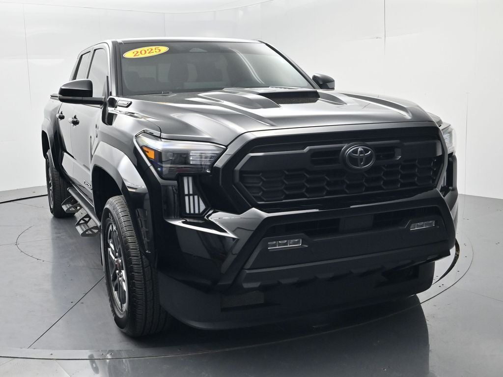 2025 Toyota Tacoma Hybrid TRD Sport