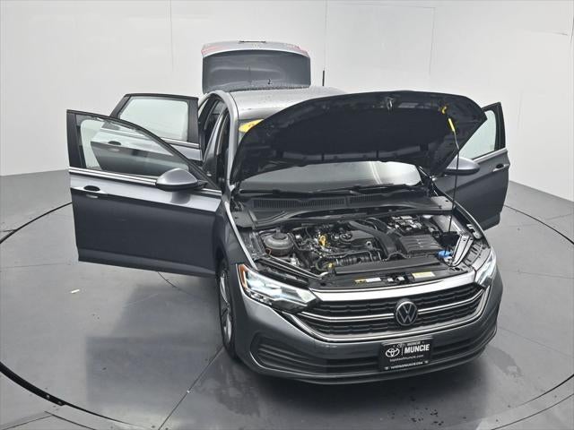 2024 Volkswagen Jetta 1.5T SE