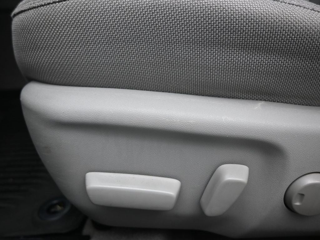 2017 Toyota Camry Hybrid LE