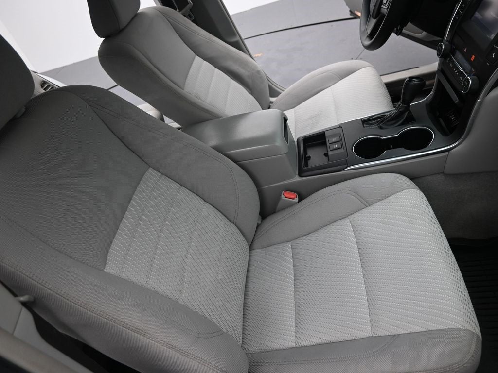 2017 Toyota Camry Hybrid LE