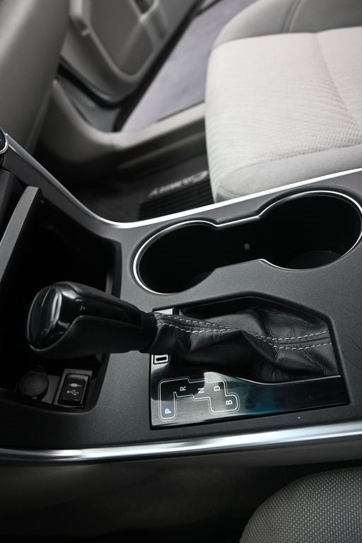 2017 Toyota Camry Hybrid LE