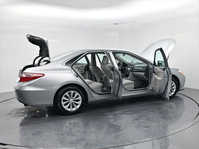 2017 Toyota Camry Hybrid LE