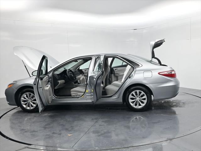 2017 Toyota Camry Hybrid LE