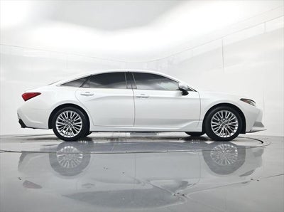 2022 Toyota Avalon Limited