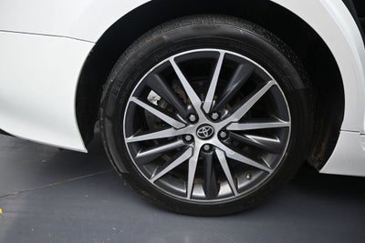2022 Toyota Camry Hybrid XLE