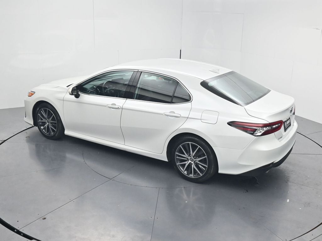 2022 Toyota Camry Hybrid XLE