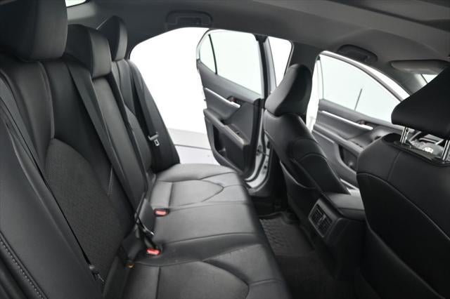 2022 Toyota Camry Hybrid XLE