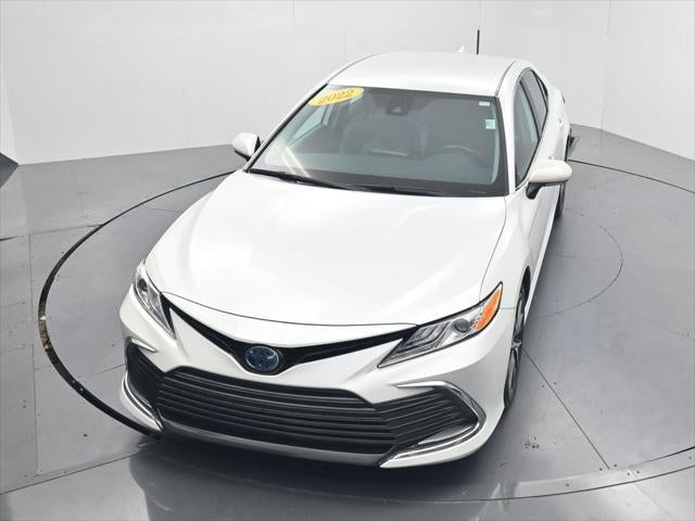 2022 Toyota Camry Hybrid XLE