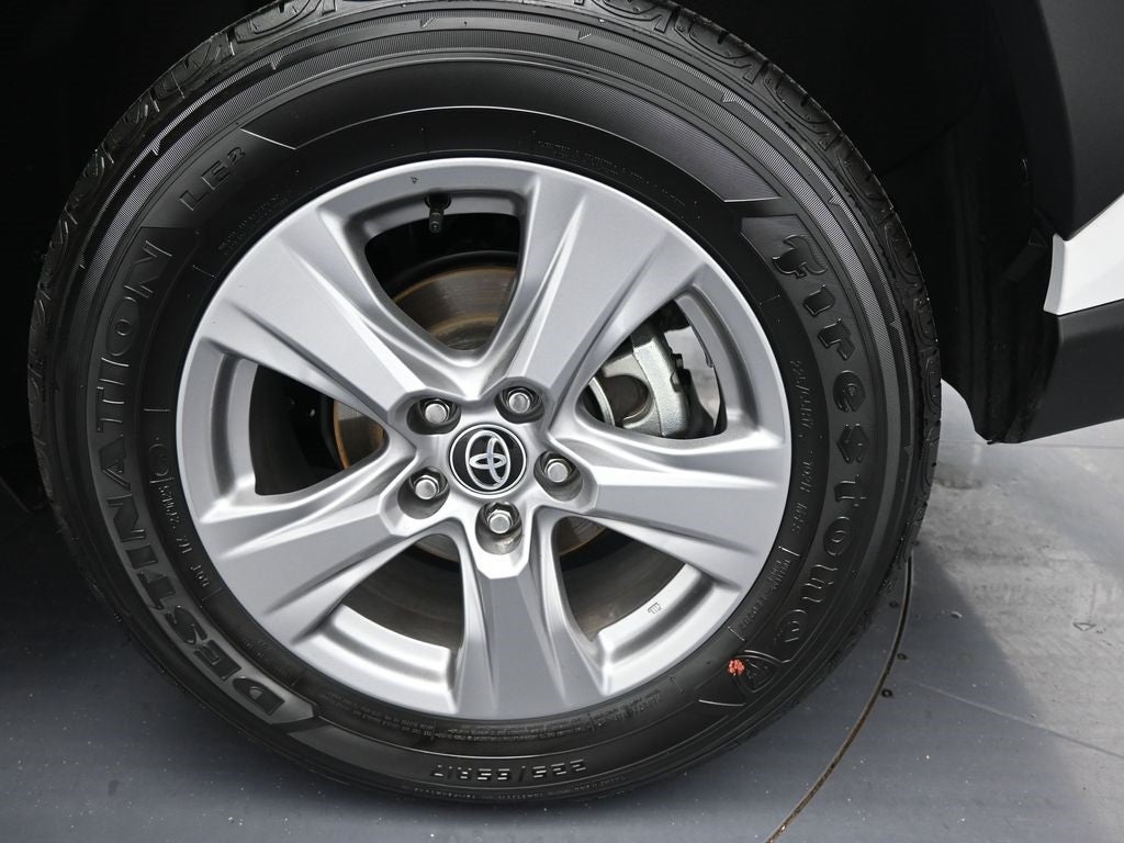 2025 Toyota RAV4 Hybrid LE