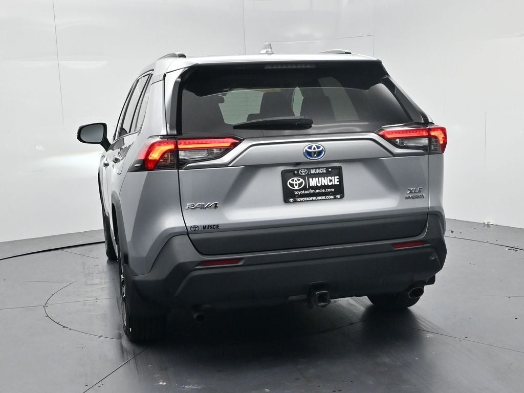 2021 Toyota RAV4 Hybrid XLE