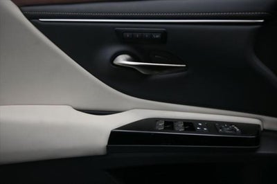 2025 Lexus ES 350
