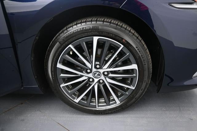 2025 Lexus ES 350