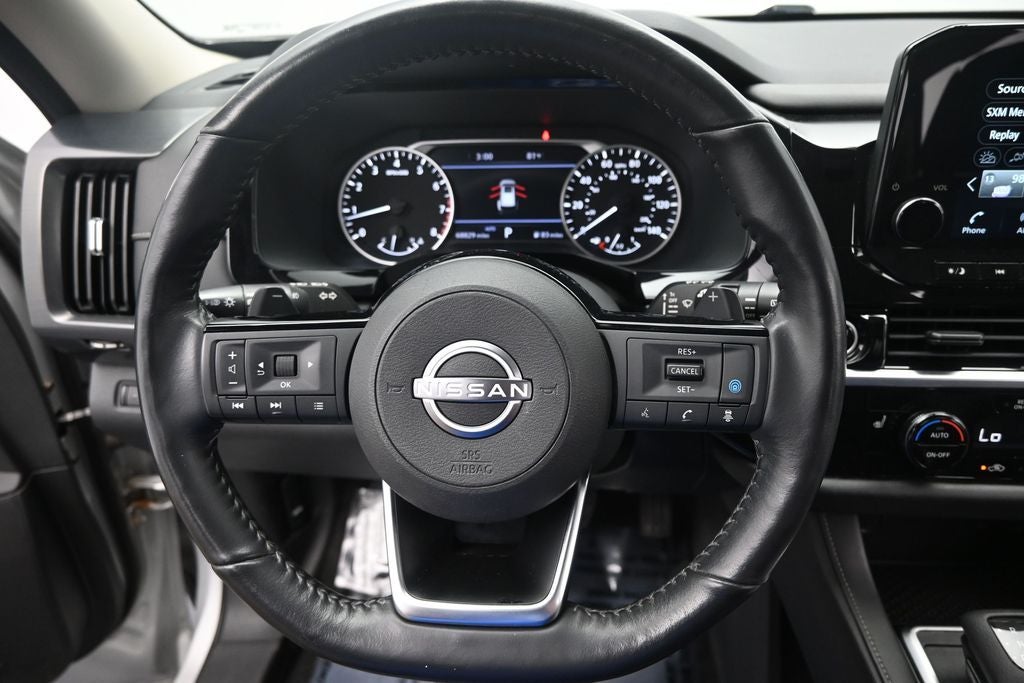 2022 Nissan Pathfinder SL