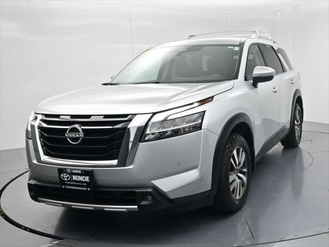 2022 Nissan Pathfinder SL