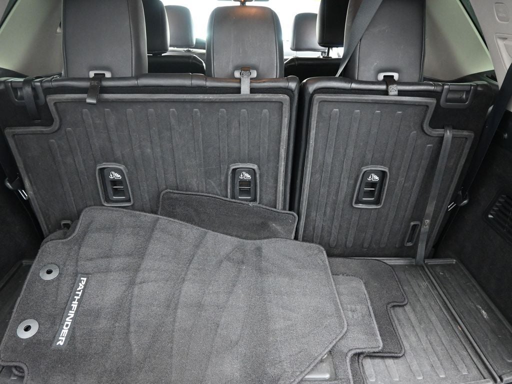 2022 Nissan Pathfinder Platinum