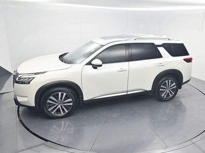 2022 Nissan Pathfinder Platinum