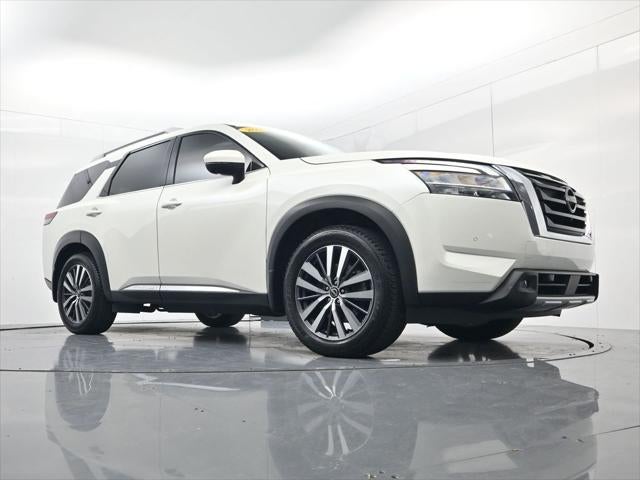 2022 Nissan Pathfinder Platinum