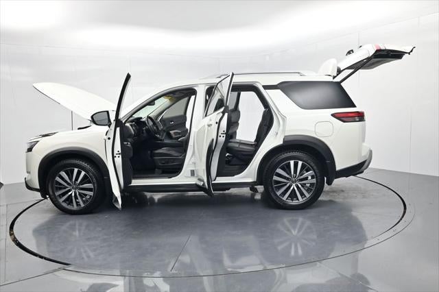 2022 Nissan Pathfinder Platinum