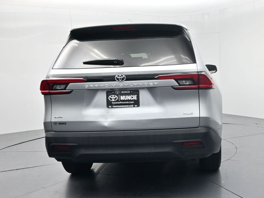 2025 Toyota Grand Highlander XLE