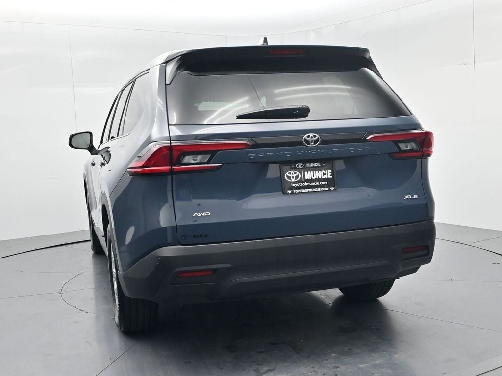 2025 Toyota Grand Highlander XLE