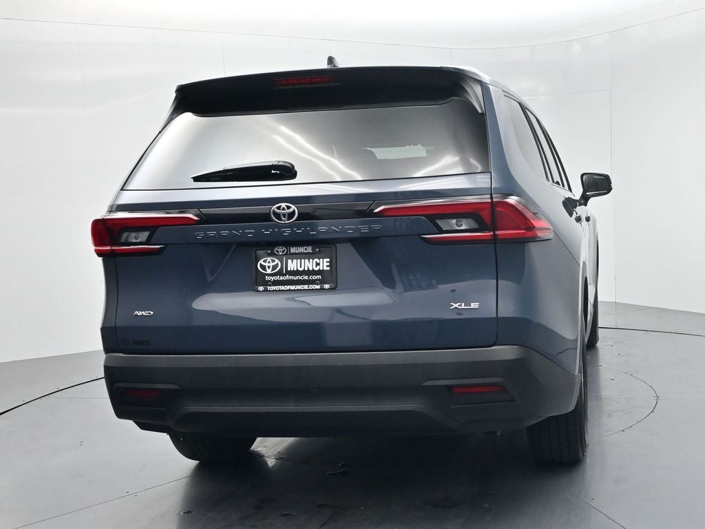 2025 Toyota Grand Highlander XLE