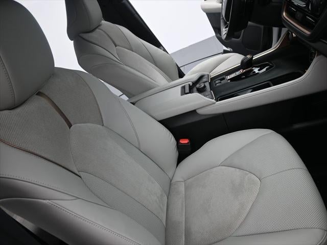 2024 Toyota Grand Highlander Hybrid MAX Platinum