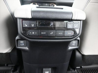 2024 Toyota Grand Highlander Hybrid MAX Platinum