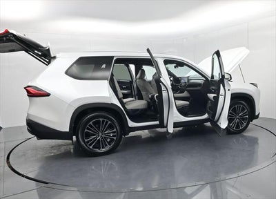 2024 Toyota Grand Highlander Hybrid MAX Platinum