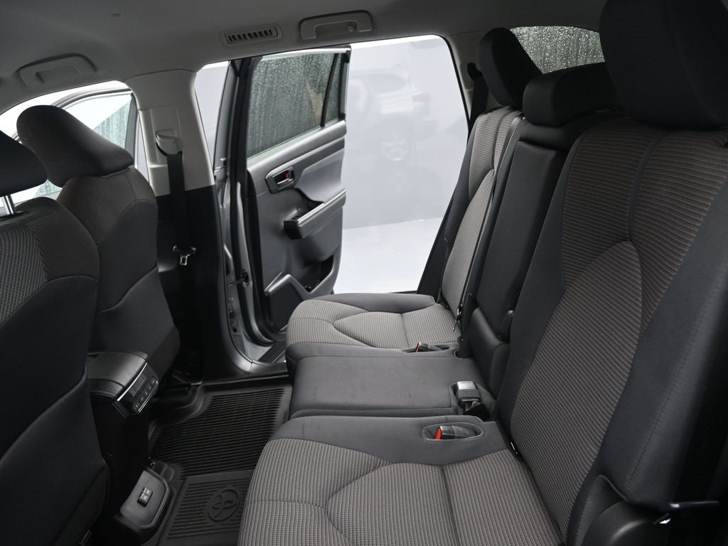 2023 Toyota Highlander Hybrid LE