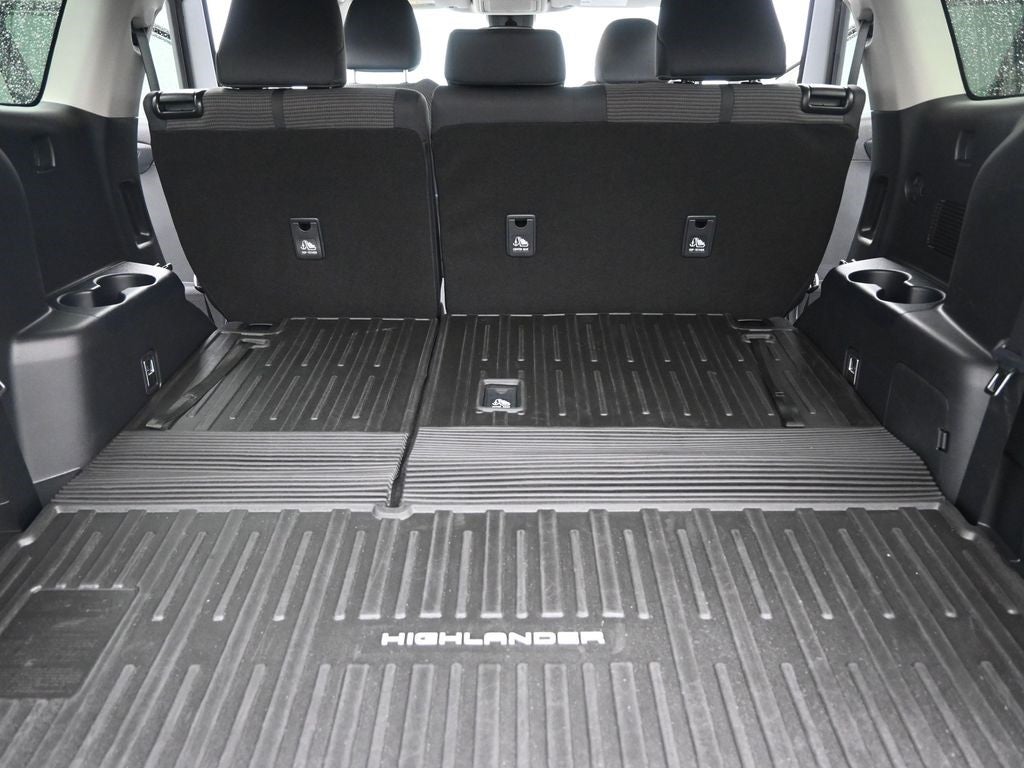 2023 Toyota Highlander Hybrid LE