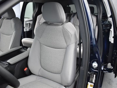 2025 Toyota Sienna LE 8 Passenger