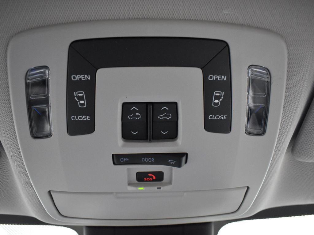 2025 Toyota Sienna LE 8 Passenger