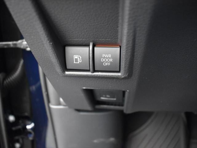 2025 Toyota Sienna LE 8 Passenger