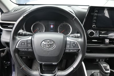 2021 Toyota Highlander LE