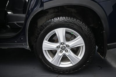 2021 Toyota Highlander LE