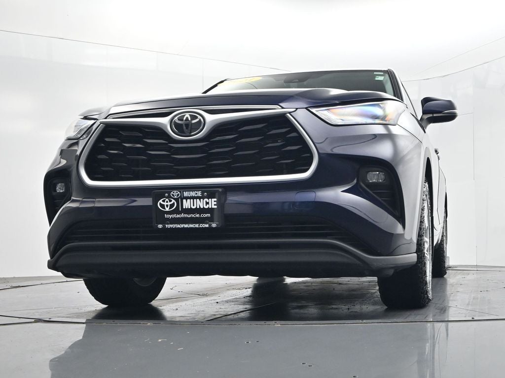 2021 Toyota Highlander LE