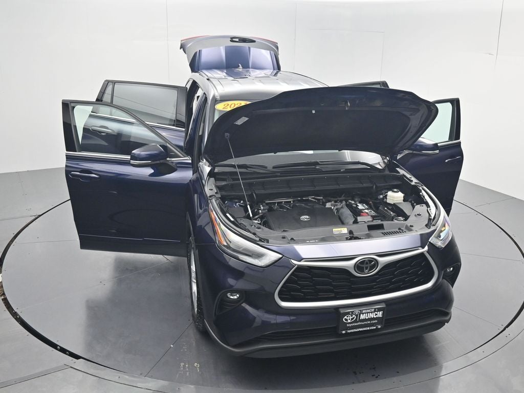 2021 Toyota Highlander LE