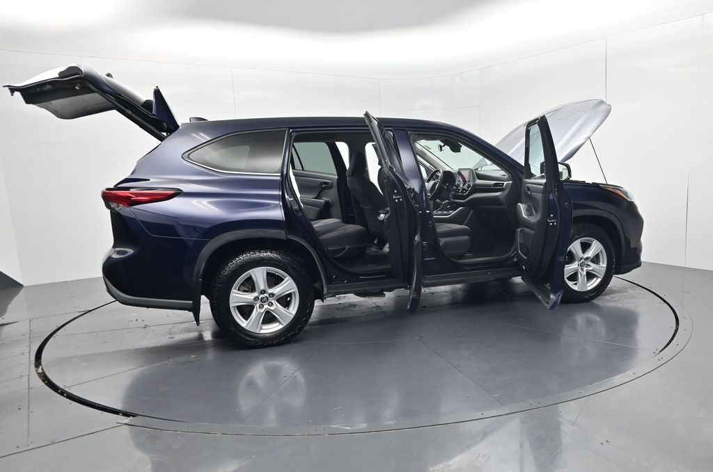 2021 Toyota Highlander LE