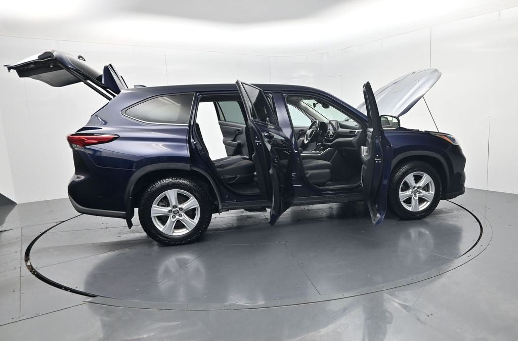 2021 Toyota Highlander LE
